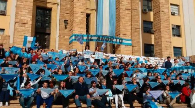 ChaquetazoMedicosporlaVida-FotoTwitter-mzasialavida020718.jpg ?? 