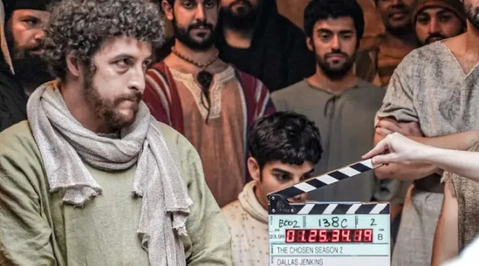 Clapper_Season_2_1.jpg ?? 