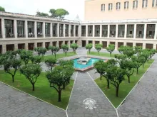 Pátio do Colégio Norte-Americano, seminário maior em Roma