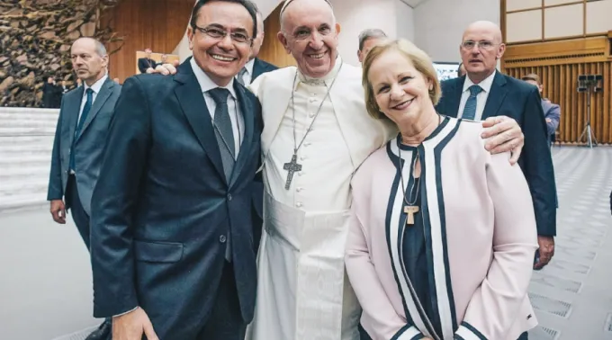 Comunidade-Shalom-40-anos-Encontro-Papa-FFrancisco-Shalom.jpg ?? 