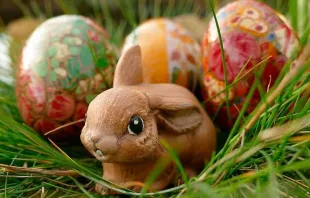 Coelho e ovos de Páscoa