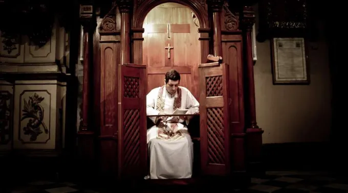 ConfesionFlickrCC-BY-SA-2.0HernanPinera250419.jpg ?? 