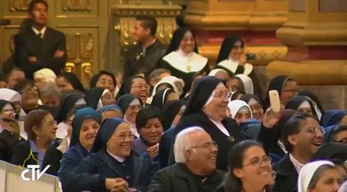 ConsagradosQuincheEcuador_CapturaYoutube_080715.jpg ?? 