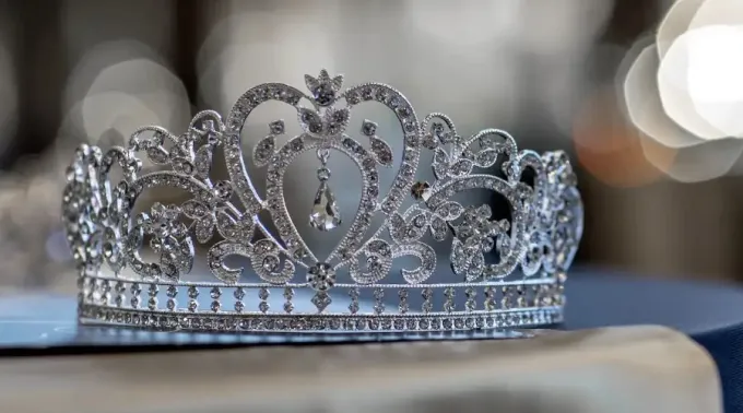 Corona-belleza-Church-of-the-King-171022.jpg ?? 