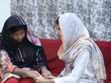Mulheres cristãs que sofreram conversão forçada no Paquistão