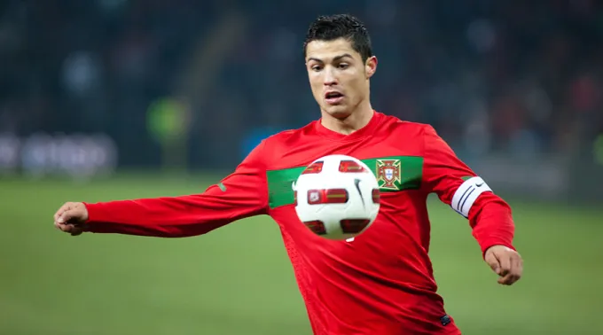 CristianoRonaldo_Wikimedia_21agosto2018.jpg ?? 