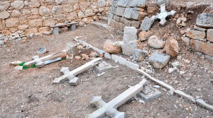 Crucesprofanadas-PLJ-181018.jpg ?? 