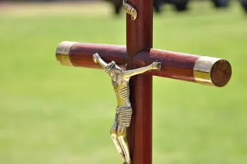 Crucifijo-Simbolo-Religioso_Pixabay-Dominio-Publico_300818.jpg