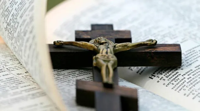 Crucifijo_PixabayDominioPublico140818.jpg ?? 