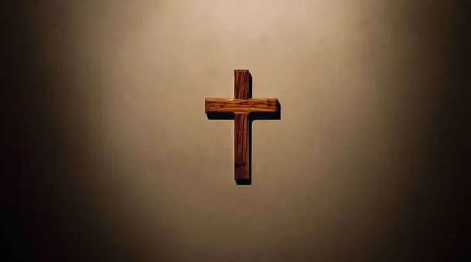 Cruz-James-L.W-Unsplash-18082021.webp ?? 