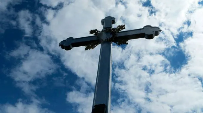 Cruz_PizabayDominioPublico_111215.jpg ?? 