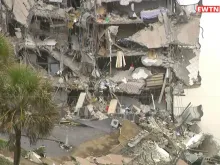 Colapso parcial do prédio de 12 andares em Miami. Créditos: EWTN Notícias