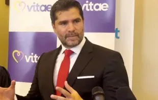 Eduardo Verastegui.