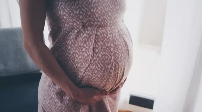 Embarazada-Omurden-Cengiz-Unsplash-050822.jpg ?? 