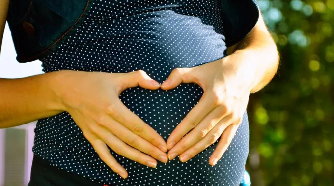 EmbarazadaCorazon_PixabayDominioPublico_080916.jpg ?? 