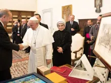 Papa Francisco e o presidente da Turquia, Recep Tayyip Erdogan, no Vaticano.