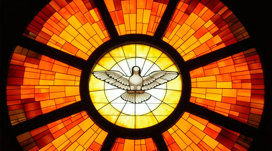  Cinco coisas que todo católico deve saber sobre o Espírito Santo 