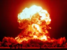 Explosão de uma bomba nuclear na área de teste de Nevada (18 de abril de 1953). Crédito: Courtesy of National Nuclear Security Administration, Nevada Site Office