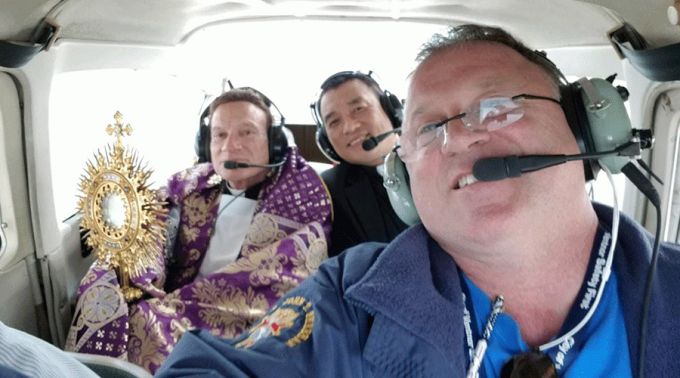 EucaristiaDiocesisVolar_1900320.gif ?? 