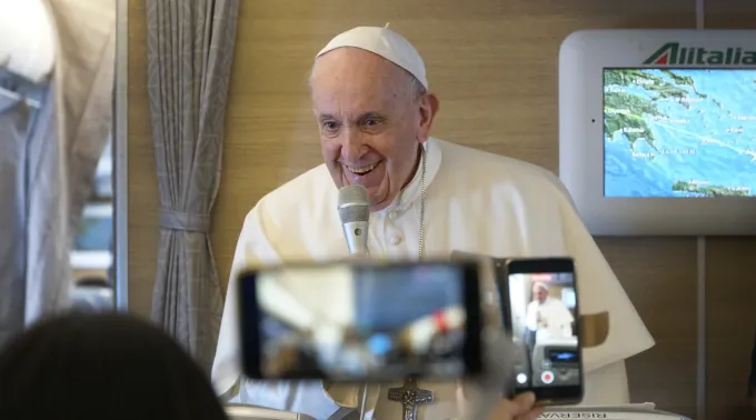 Evt0bALWEAUURzq.jpg ?? 