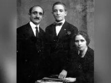 Giovanni Bergoglio (avô), Mario Jose Bergoglio (pai) e Rosa Marguerita Vasallo (avó). Foto Família Bergoglio