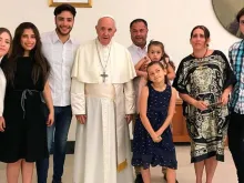 Família Caballero-Franco com o Papa Francisco