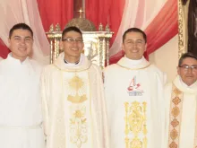 Da esquerda para a direita: Jorge Pulido (seminarista), Pe. Andrés Pulido (sacerdote), Pe. Ronal Pulido (sacerdote) e Gerardo Pulido (diácono permanente). Créditos: Pe. Ronal Pulido