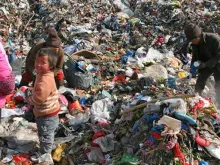 Família de recicladores de lixo 