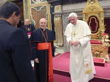 O cardeal Fernando Filoni com Bento XVI