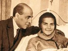 Francisco Barrecheguren e sua filha Conchita, doente. Crédito: Barrecheguren.com