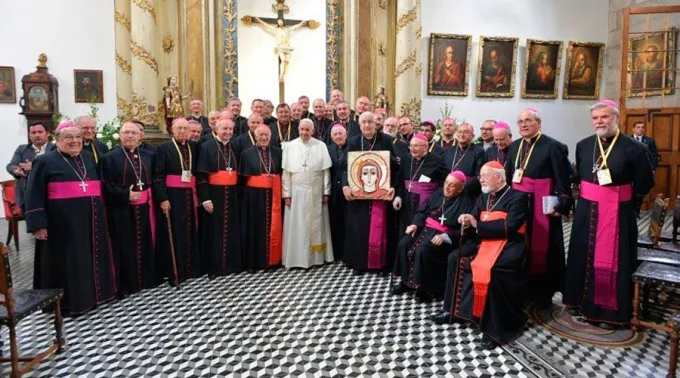 Francisco-Obispos-Chile_Vatican-News-ACI-Prensa_030918.jpg ?? 