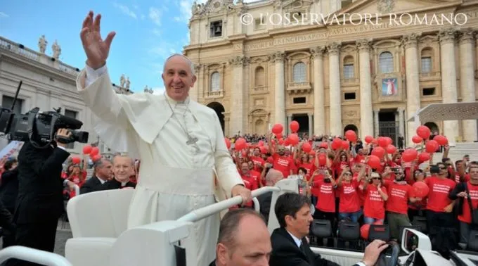 FranciscoAudiencia_LOsservatoreRomano.jpg ?? 