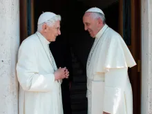 Papa Francisco com o Bento XVI 