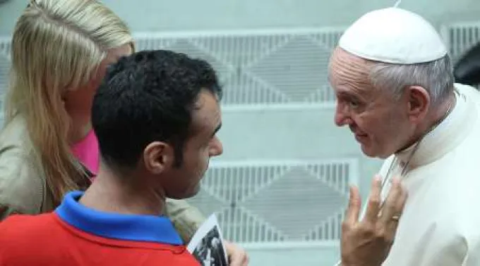 FranciscoEspososAudienciaGeneral_BohumilPetrikACIPrensa_190815.jpg ?? 