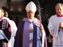 Papa Francisco antes de celebrar a Missa de imposição das Cinzas 