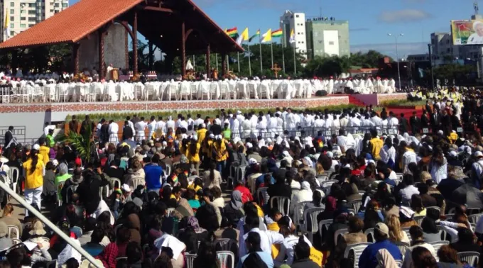 FranciscoMisa_AlanHoldrenACIPrensa_140216.jpg ?? 