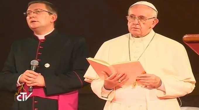 FranciscoNotaEncuentroConsagrados_CapturaYoutube_261115.jpg ?? 