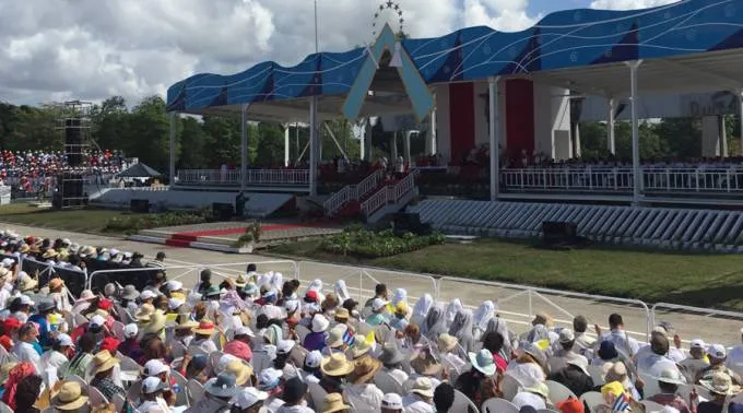 FranciscoNotaMisa_AlanHoldrenACIPrensa_210915.jpg ?? 