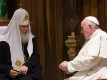 Papa Francisco e o Patriarca ortodoxo russo Kirill  