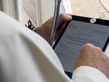 Papa Francisco se inscreve na JMJ Cracóvia 2016.