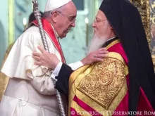 Papa Francisco e o Patriarca Bartolomeu.