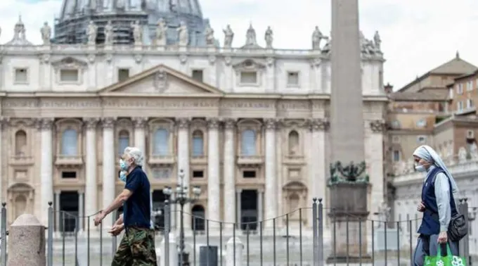 Gente_Plaza_San_Pedro_Vacia_Mayo2020_DanielIbanez_ACIPrensa.jpg ?? 