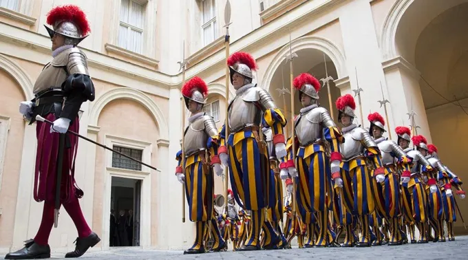 GuardiaSuiza_MarinaTestinoACIPrensa_070518.jpg ?? 