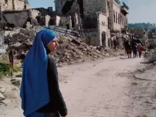Ruas em ruínas na Síria.