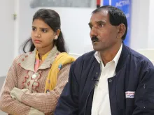 Esposo e filha de Asia Bibi.