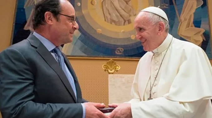 HollandeFranciscoLOR170816.jpg ?? 