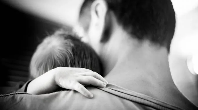 HombreBebe_FlickrAndresNietoPorrasCC-BY-SA-2.0_020915.jpg ?? 