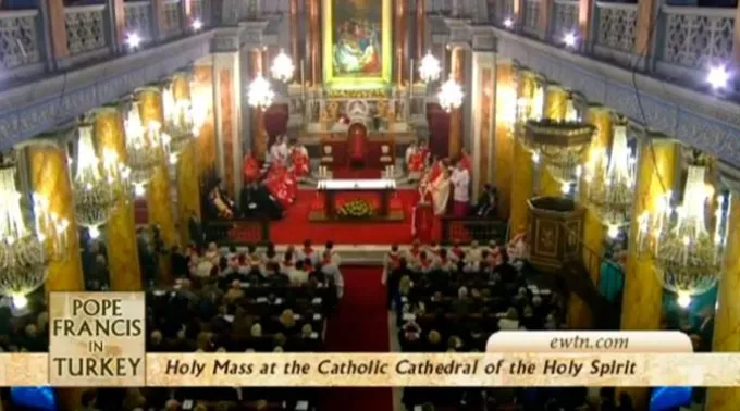 Homilia_en_Turquia_Plano_abierto.jpg ?? 