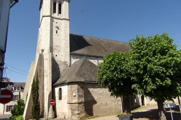 Iglesia-San-Jorge-Descartes-Joel-Thibault-Wikipedia.jpg