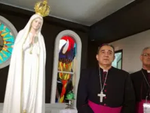 Imagem peregrina de Nossa Senhora de Fátima recebida pelo Arcebispo do Panamá, Dom José Domingo Ulloa